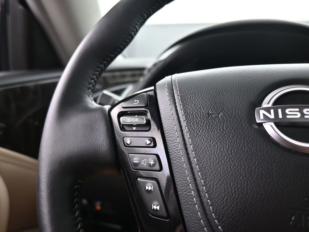 Used 2024 Nissan Armada Platinum w/ Captain's Chairs Package image 17