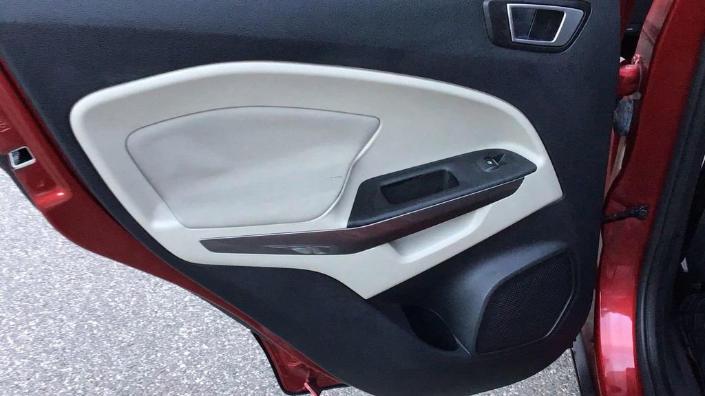 Certified 2019 Ford EcoSport SE w/ SE Convenience Package image 13