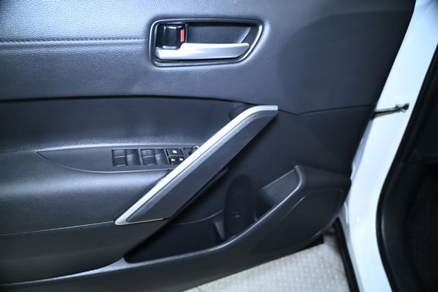 Used 2023 Toyota Corolla Cross XLE w/ Convenience Package image 28