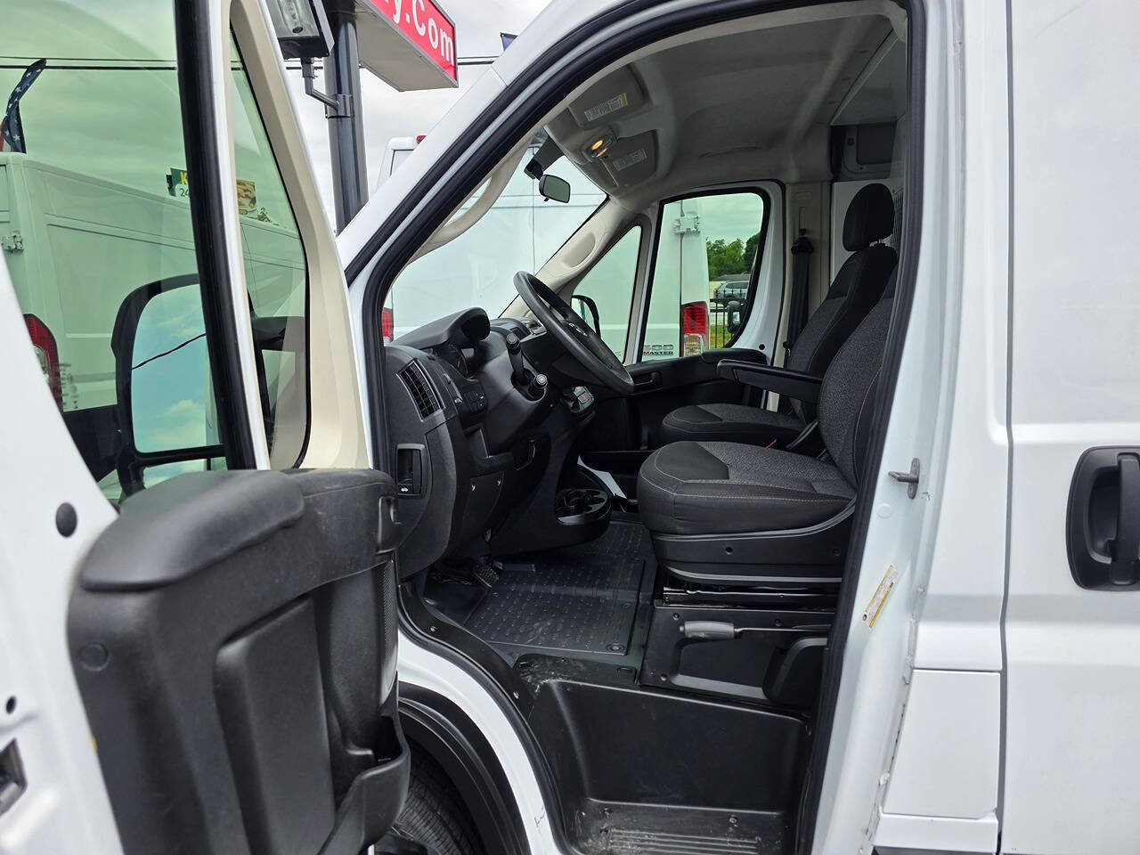 Used 2020 RAM ProMaster 2500 FWD image 16