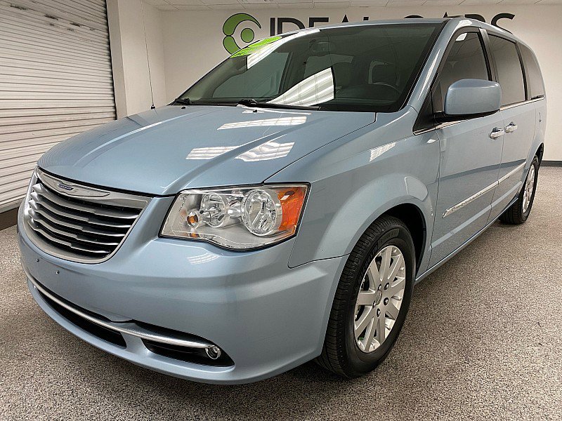 Used 2016 Chrysler Town & Country Touring w/ Driver Convenience Group