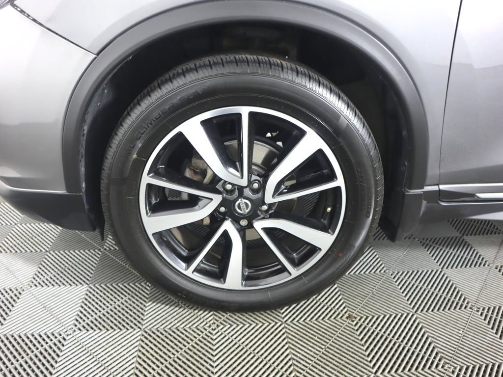 Used 2019 Nissan Rogue SL w/ Premium Package AWD/4WD image 26
