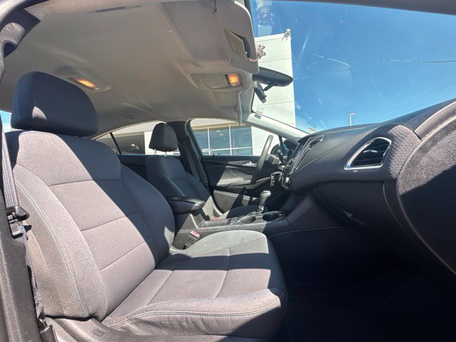 Used 2019 Chevrolet Cruze LT FWD image 17