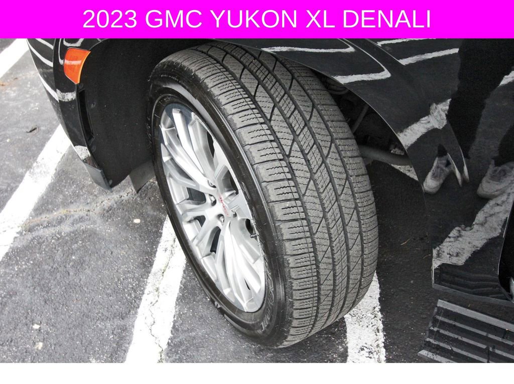 Used 2023 GMC Yukon XL Denali image 33