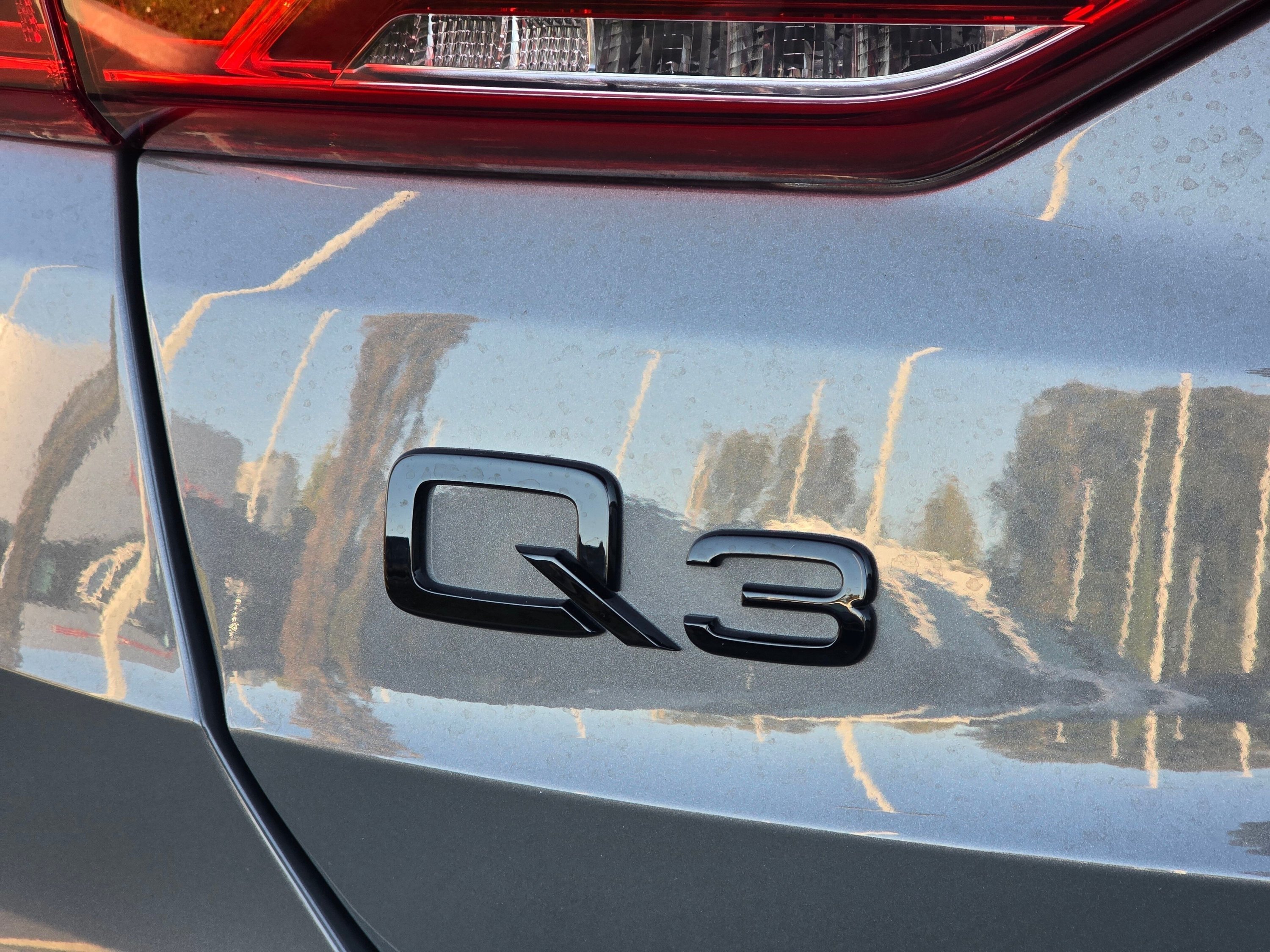 Certified 2025 Audi Q3 2.0T Premium AWD/4WD image 32