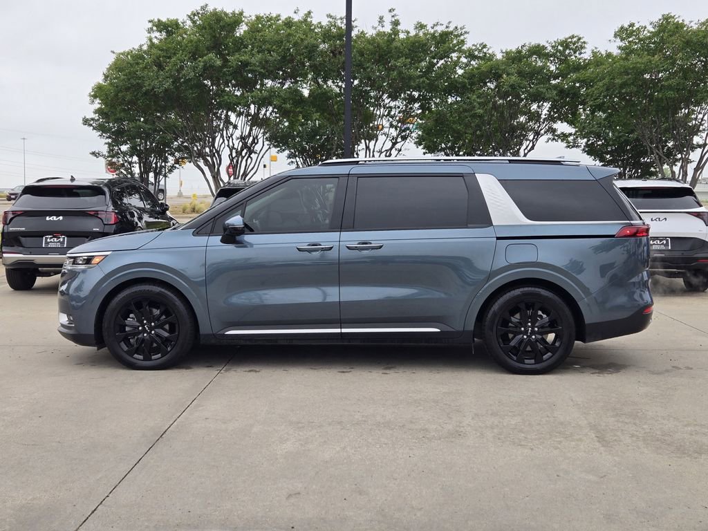 Used 2024 Kia Carnival SX Prestige image 12