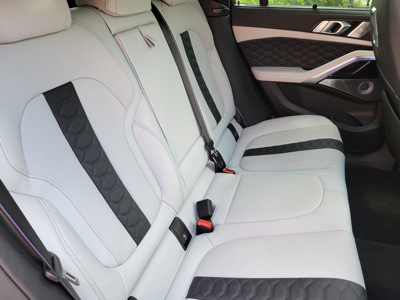 Used 2026 BMW X6 M Competition w/ Executive Package image 12