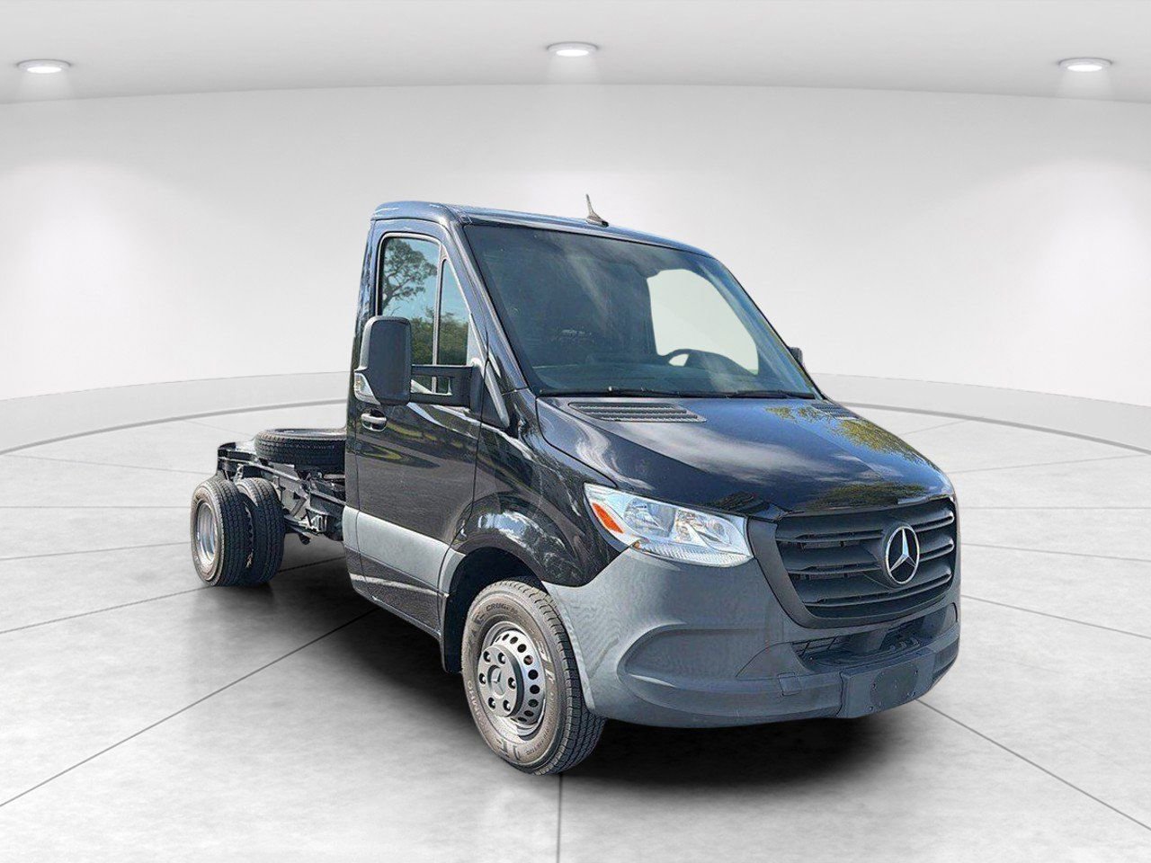 Used 2023 Mercedes-Benz Sprinter 3500 video 2