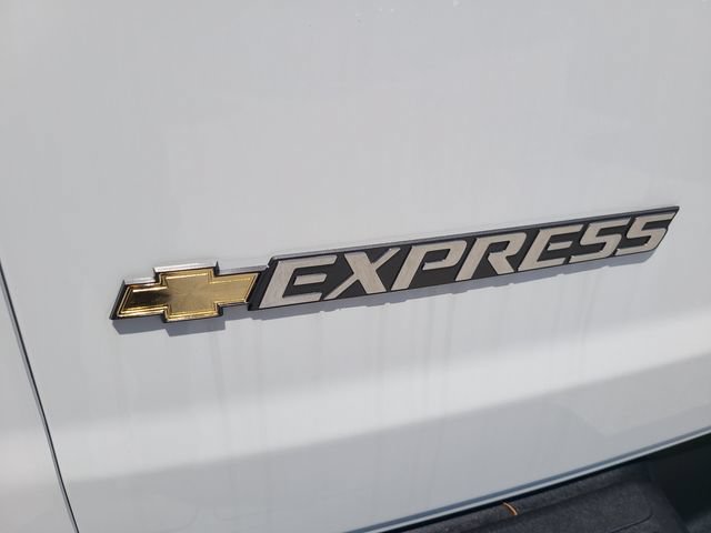 New 2026 Chevrolet Express 2500 w/ Driver Convenience Package RWD image 29