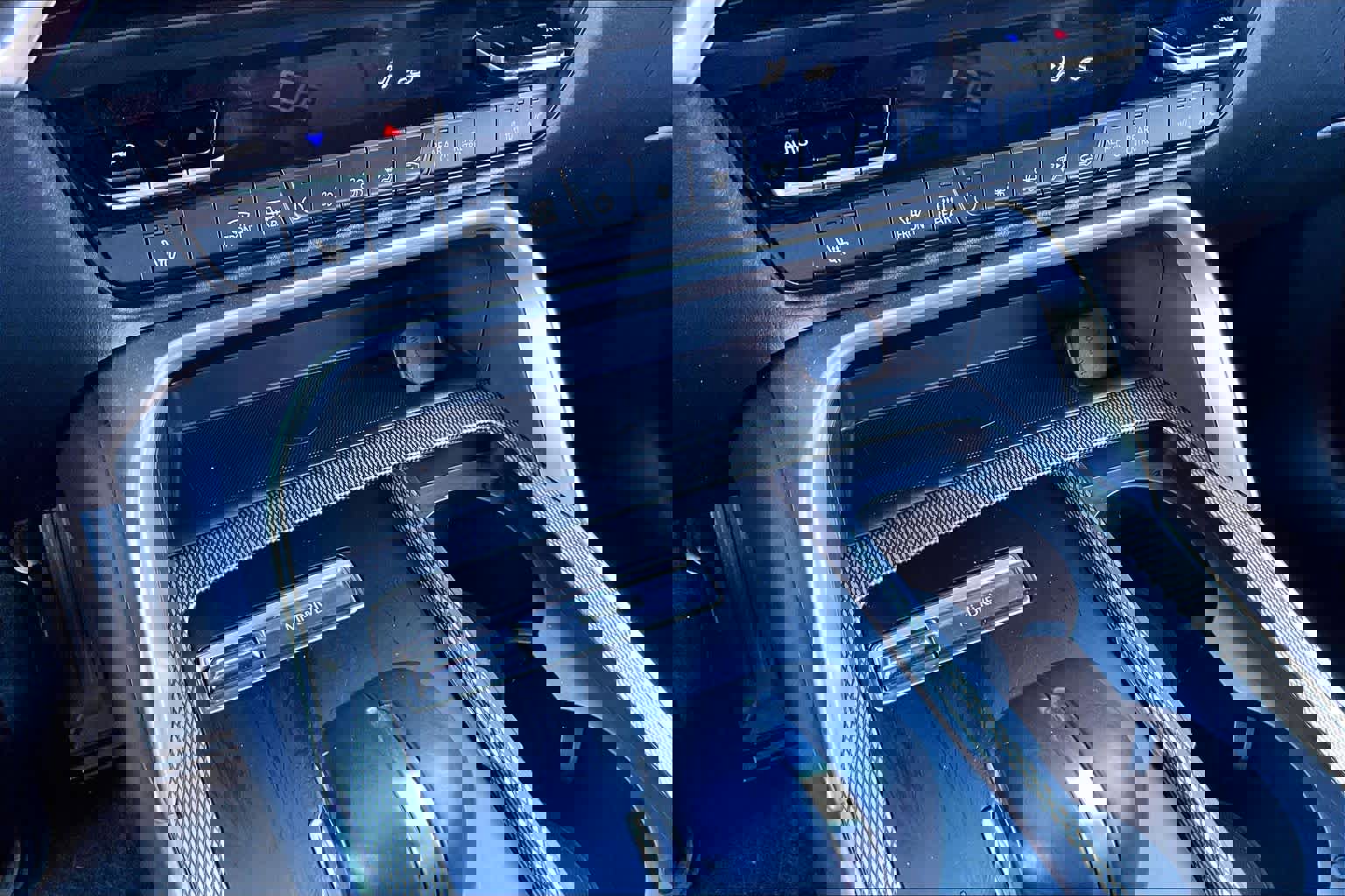 Used 2025 MAZDA CX-90 3.3 Turbo w/ Preferred Package image 32