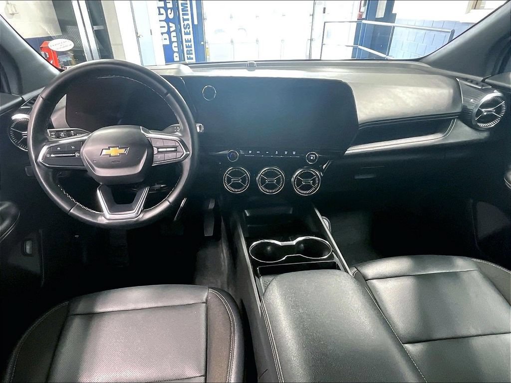 Used 2024 Chevrolet Blazer EV LT AWD/4WD image 22