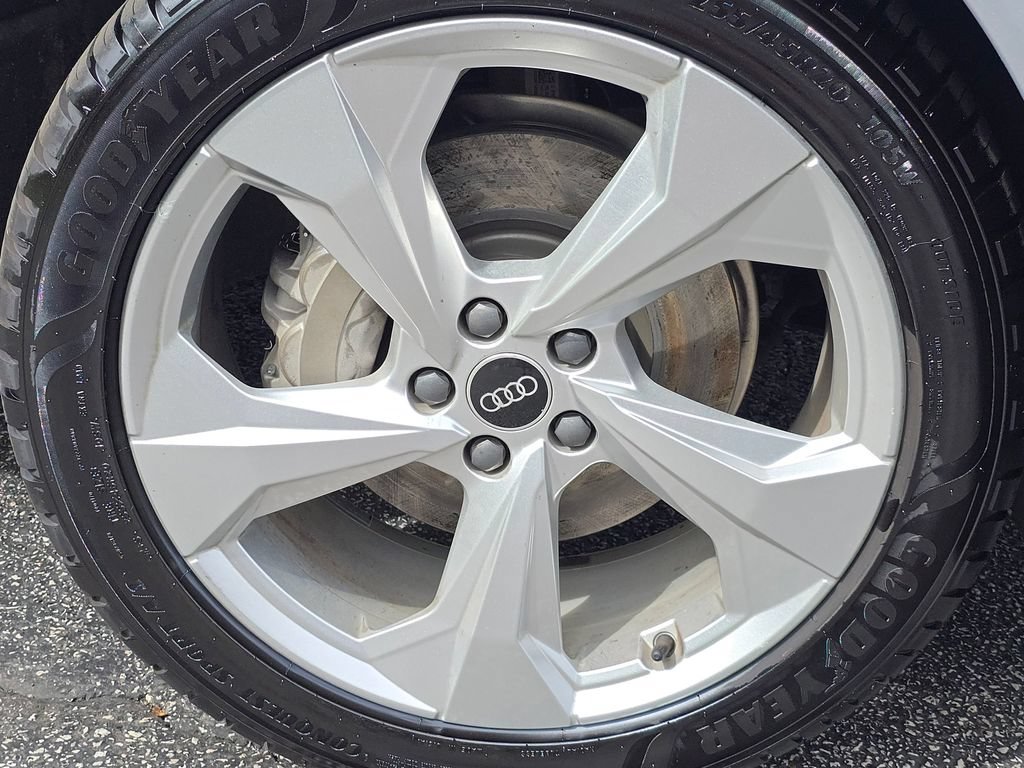 Used 2023 Audi Q5 2.0T Premium w/ Convenience Package AWD/4WD image 9