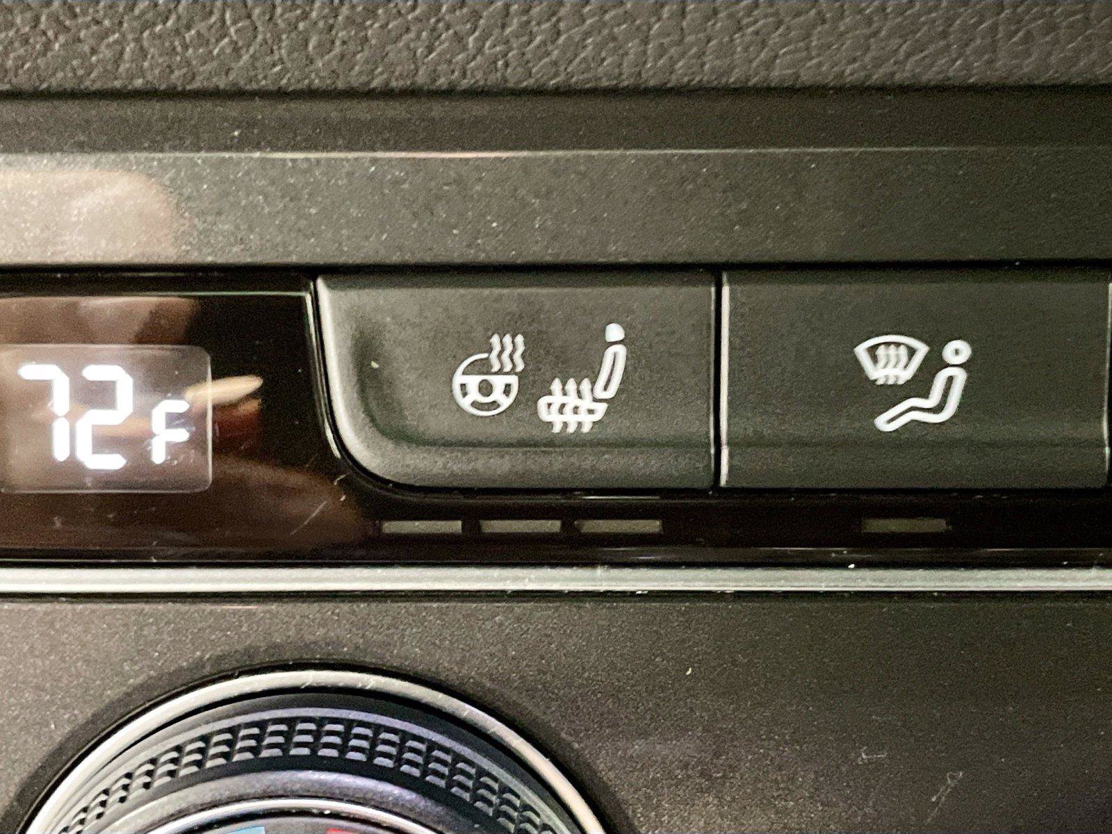 Used 2019 Volkswagen Tiguan SEL Premium R-Line AWD/4WD image 16