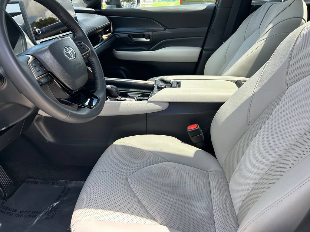 Certified 2024 Toyota Grand Highlander AWD Hybrid image 11