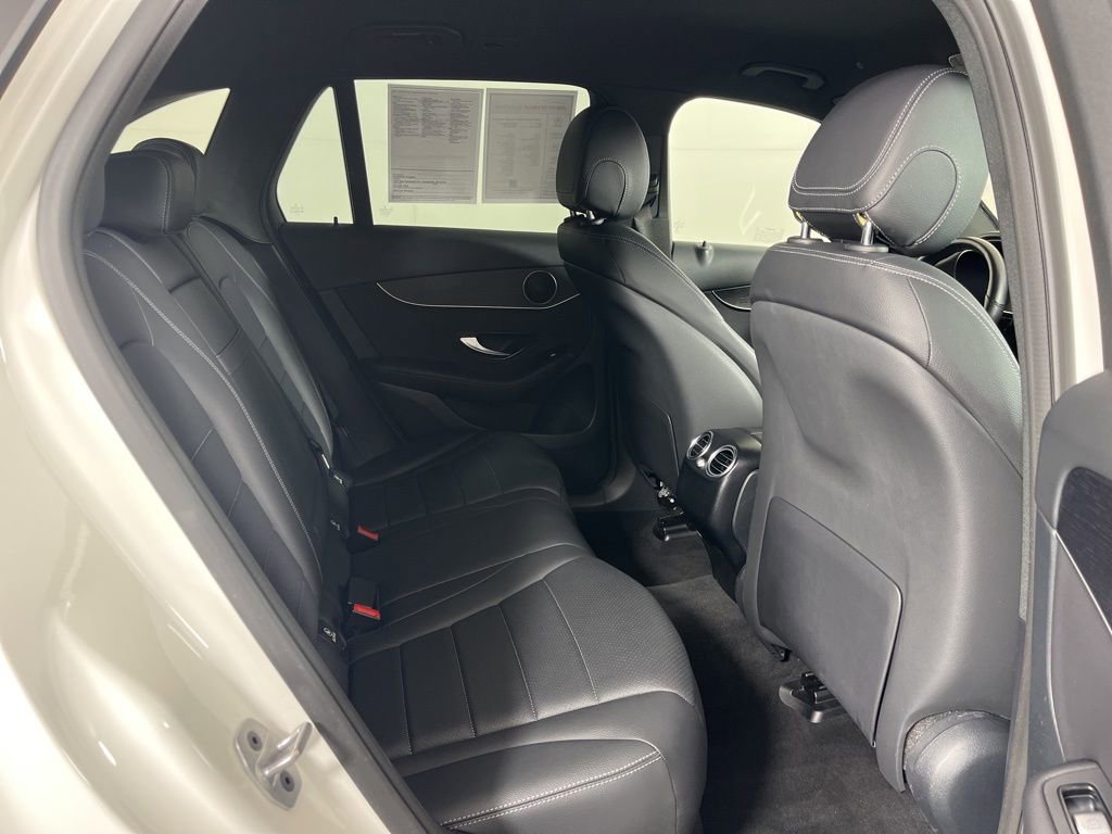 Used 2022 Mercedes-Benz GLC 300 4MATIC w/ Multimedia Package Lite image 11