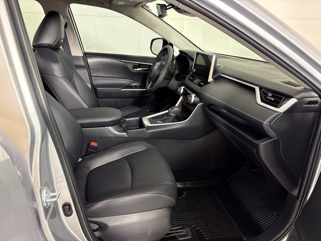 Used 2025 Toyota RAV4 XLE Premium w/ Weather Package FWD image 16