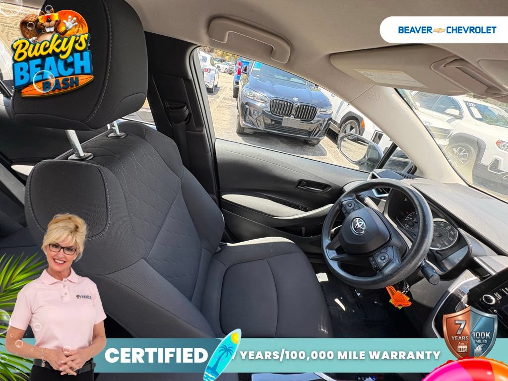 Used 2022 Toyota Corolla LE FWD image 25