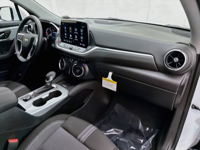 New 2026 Chevrolet Blazer LT w/ Convenience Package AWD/4WD image 30