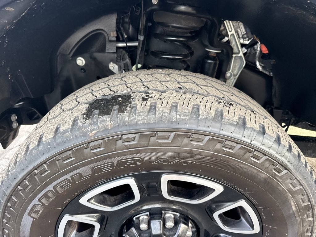 Used 2025 Ford F250 Platinum image 18