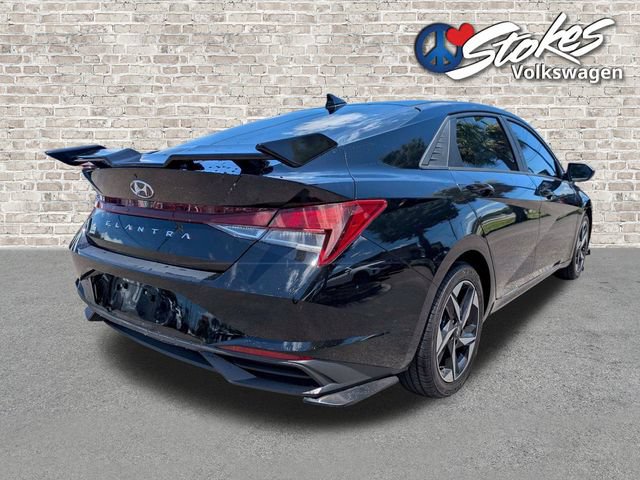 Used 2023 Hyundai Elantra SEL w/ Convenience Package FWD image 4