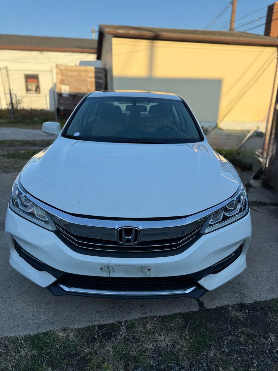 Used 2017 Honda Accord EX-L image 4