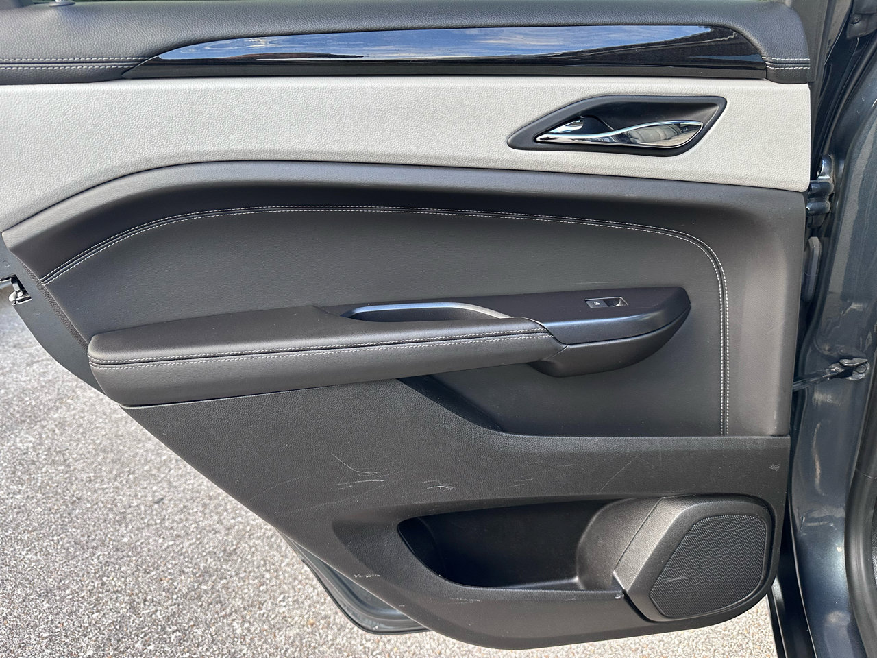 Used 2013 Cadillac SRX Performance w/ Driver Awareness Package image 26