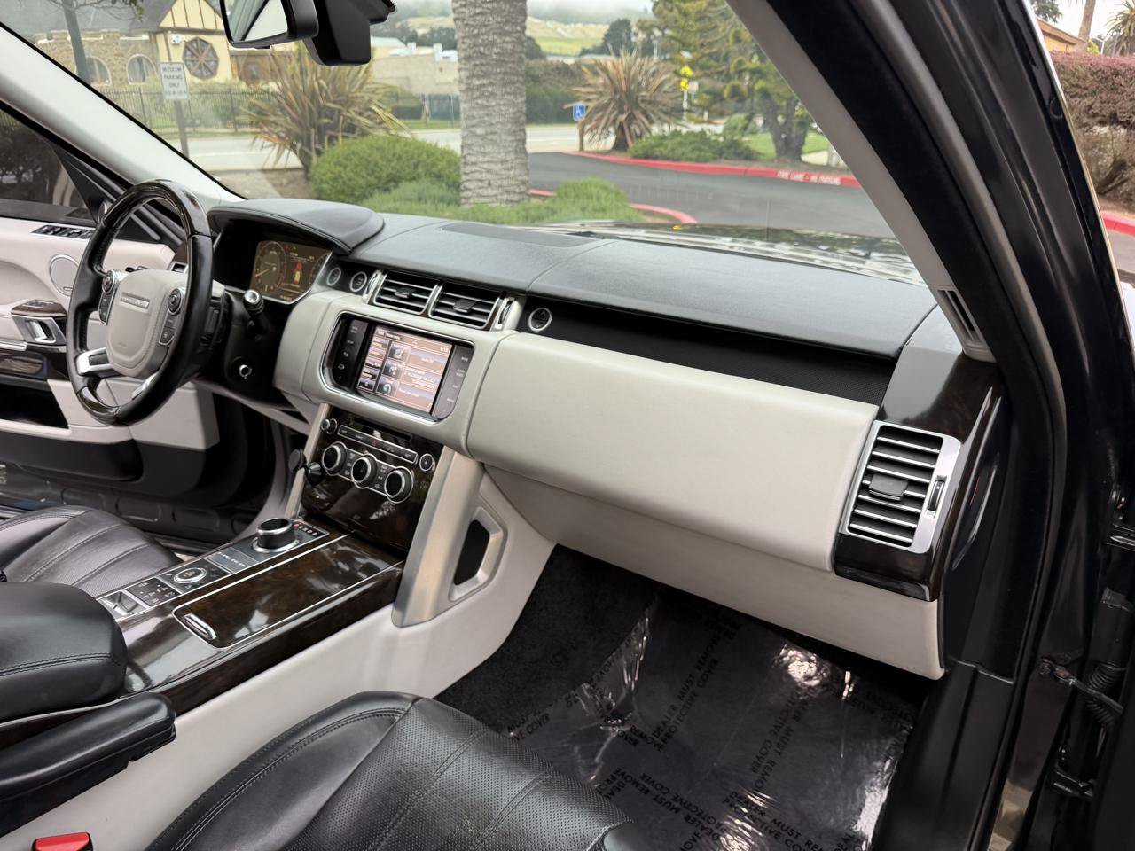Used 2014 Land Rover Range Rover Supercharged AWD/4WD image 64