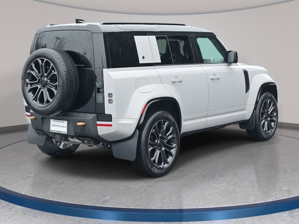 New 2026 Land Rover Defender 110 OCTA image 5