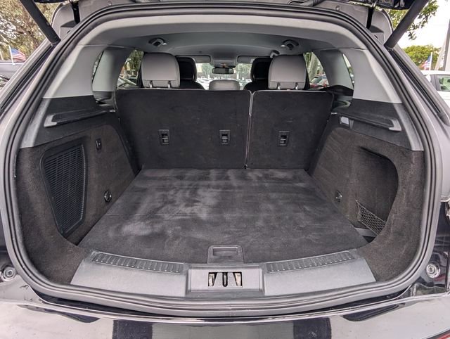 Used 2020 Lincoln Corsair FWD w/ Rear Removable Package Tray image 19