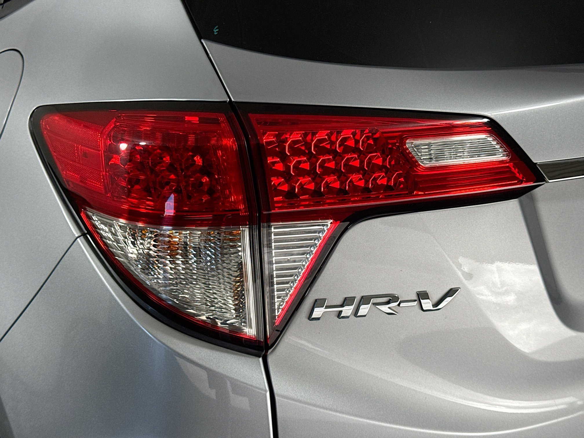 Used 2022 Honda HR-V EX image 37