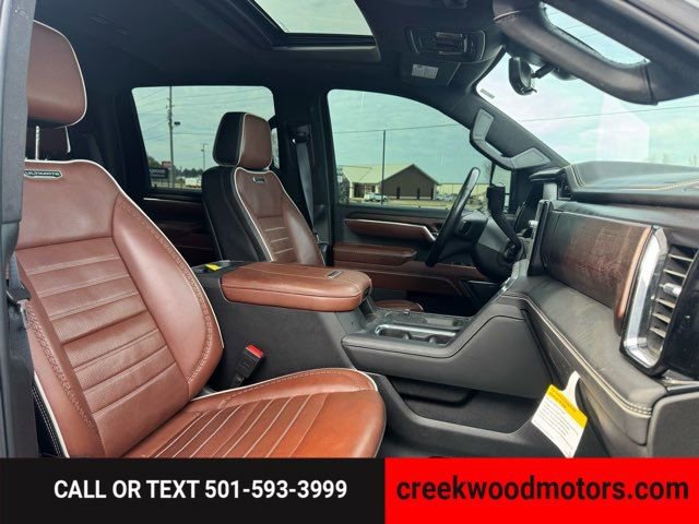 Used 2024 GMC Sierra 3500 Denali Ultimate image 13