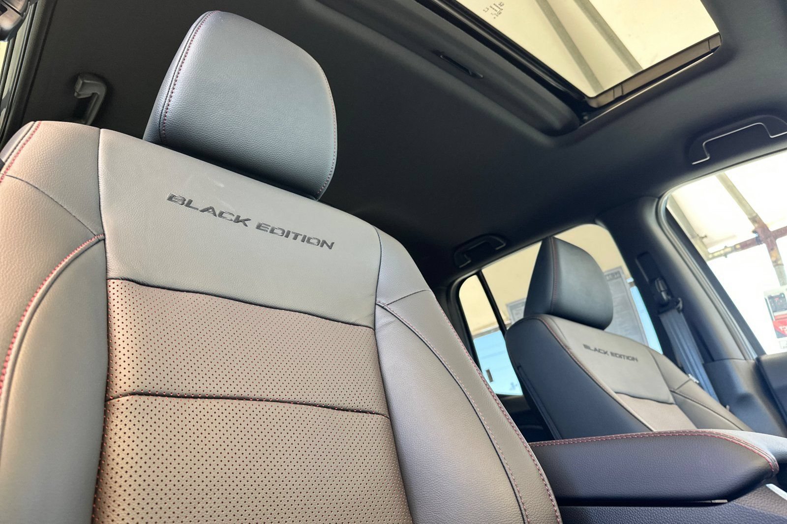 New 2026 Honda Ridgeline Black Edition image 17