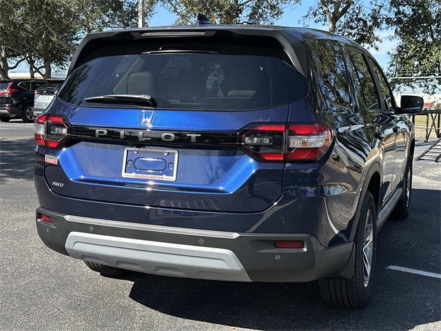 New 2025 Honda Pilot EX-L image 3