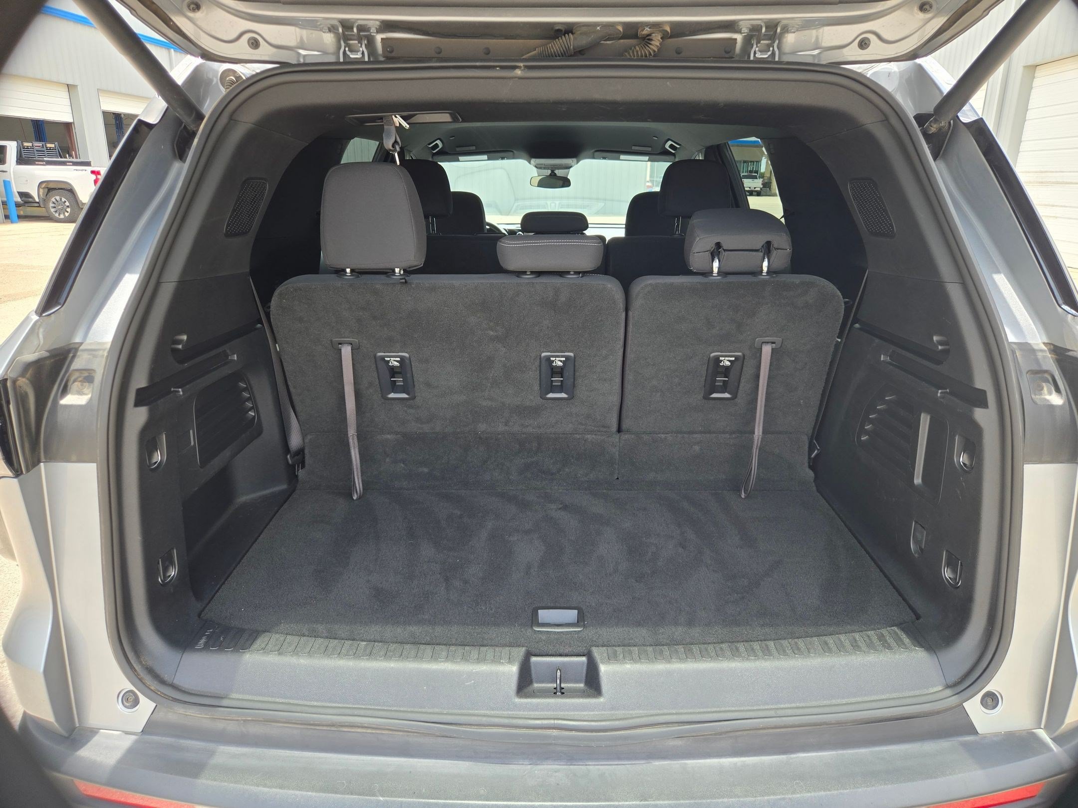 Certified 2024 Chevrolet Traverse LS FWD image 21