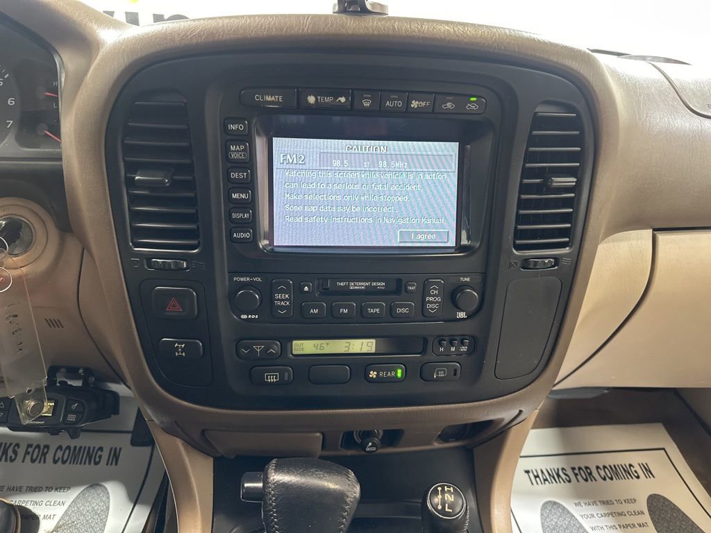 Used 2002 Toyota Land Cruiser image 29