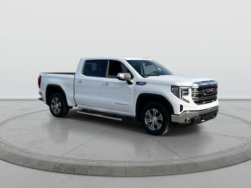 Used 2026 GMC Sierra 1500 SLT AWD/4WD image 2