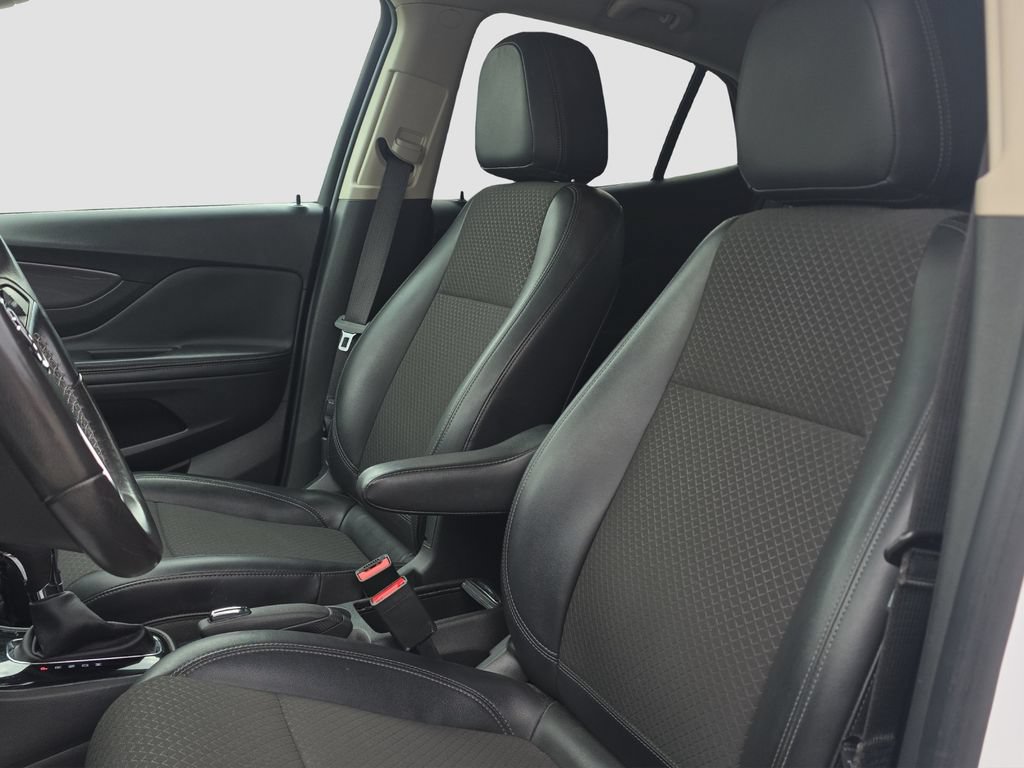 Used 2020 Buick Encore Preferred FWD image 7