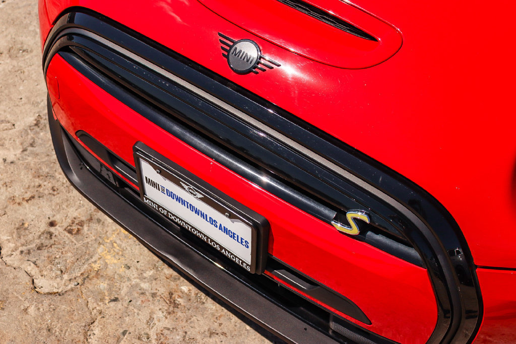 Used 2024 MINI Cooper SE FWD image 11
