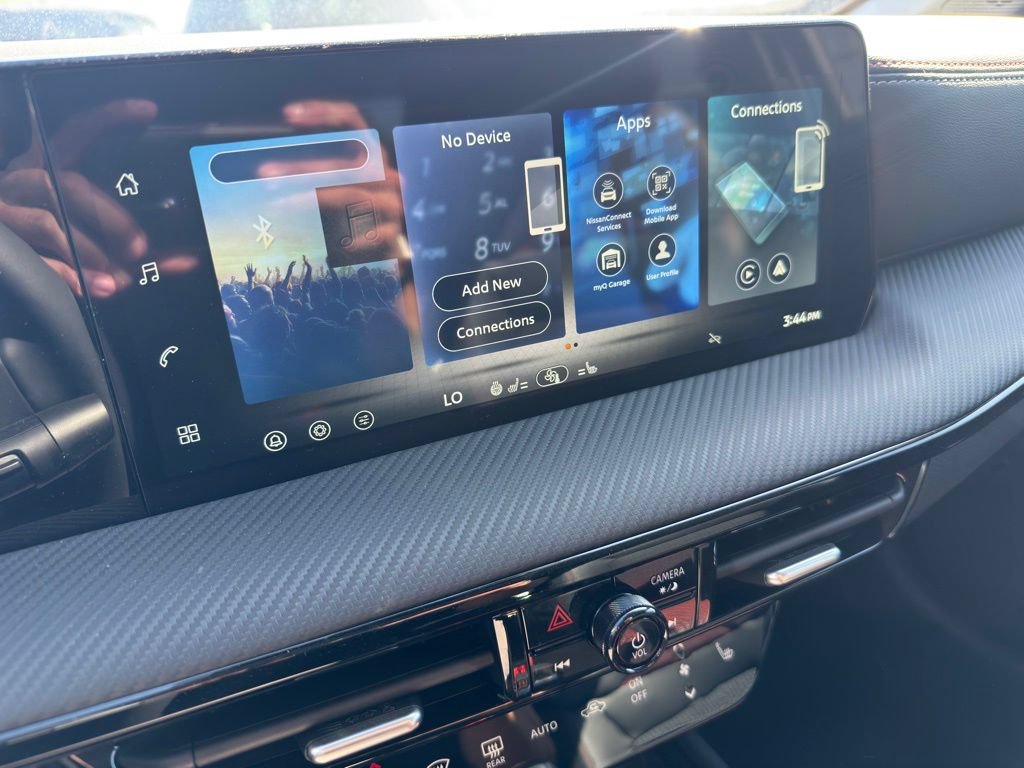 New 2026 Nissan Kicks SR w/ SR Premium Package FWD image 23
