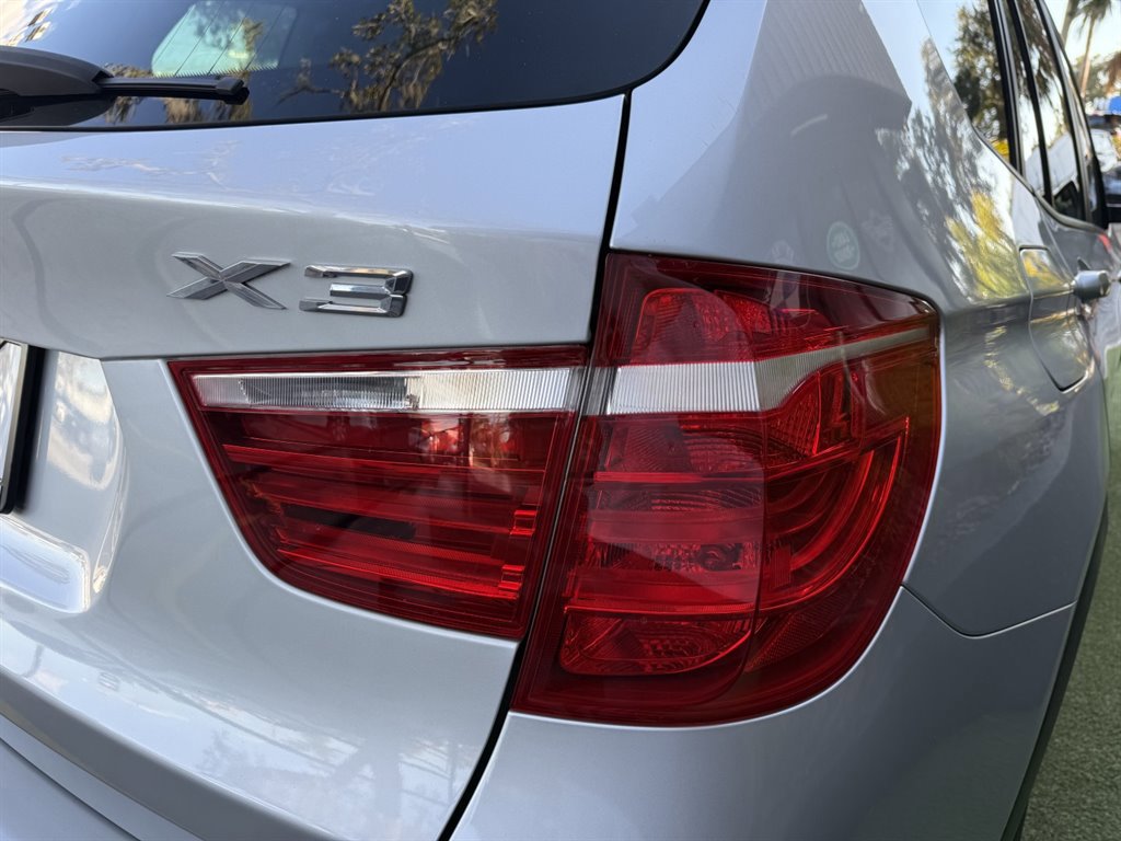 Used 2017 BMW X3 xDrive35i image 12
