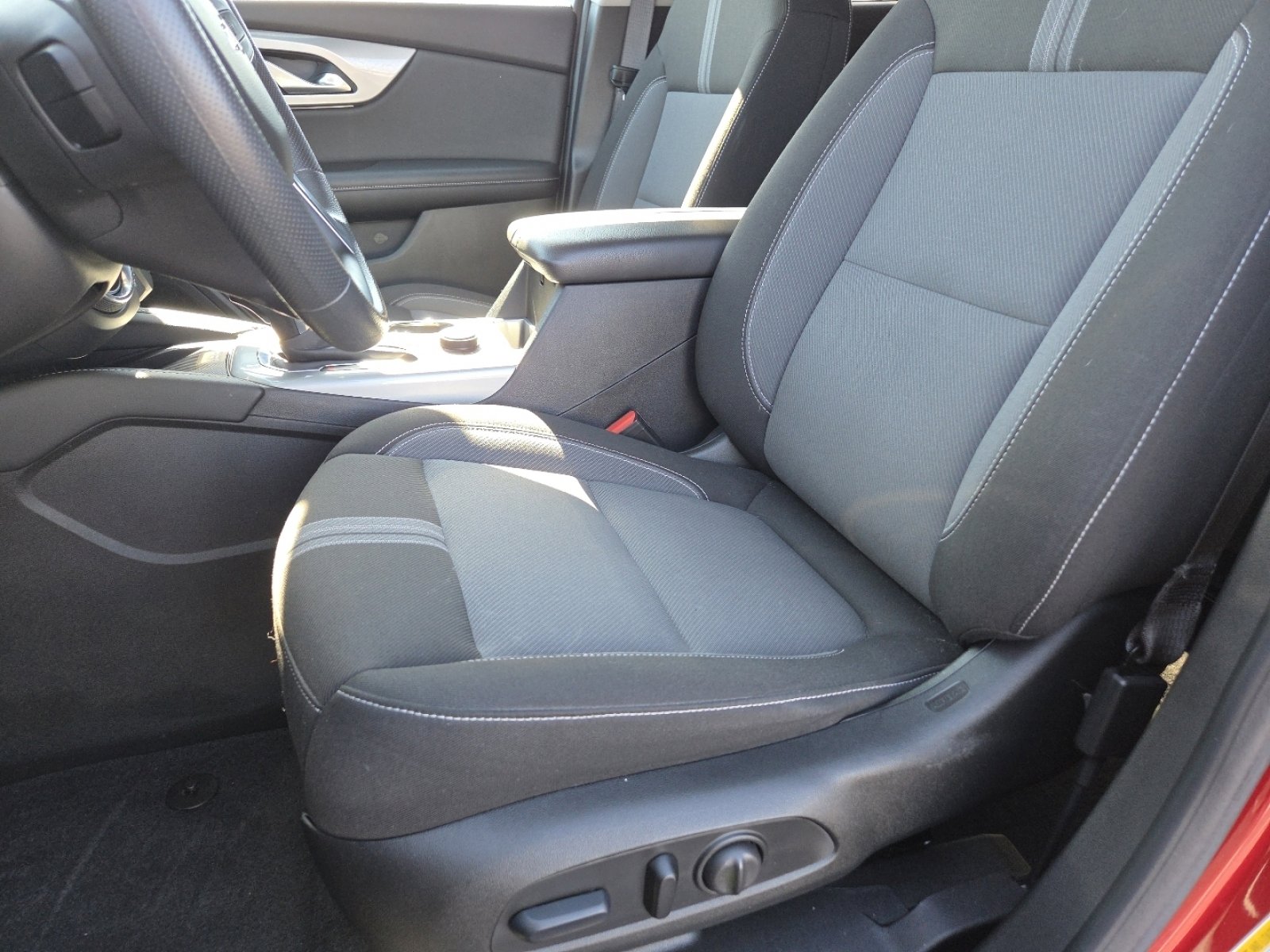 Used 2024 Chevrolet Blazer LT w/ Convenience Package image 24