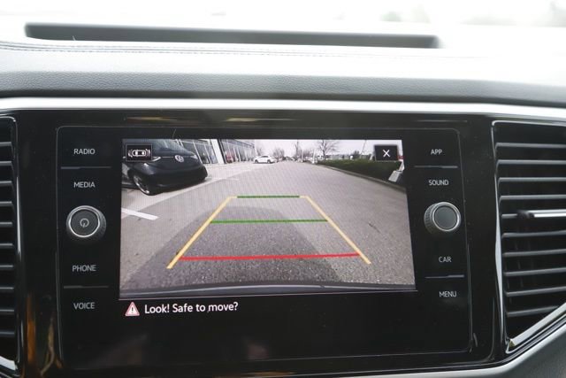 Used 2022 Volkswagen Atlas Cross Sport SE image 28