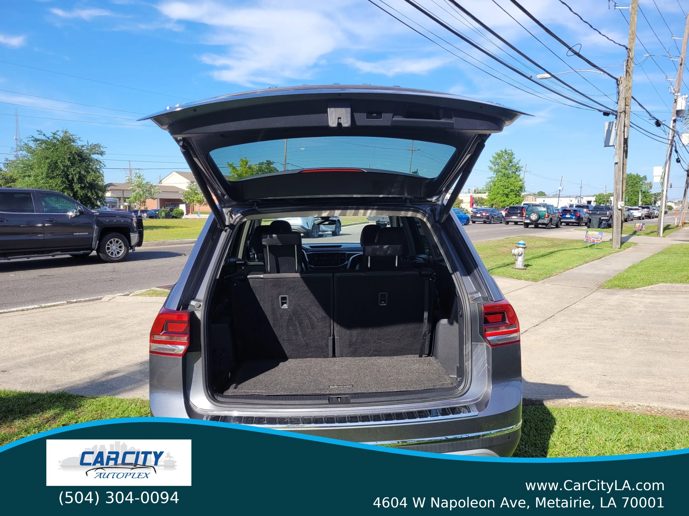 Used 2018 Volkswagen Atlas SEL FWD image 19