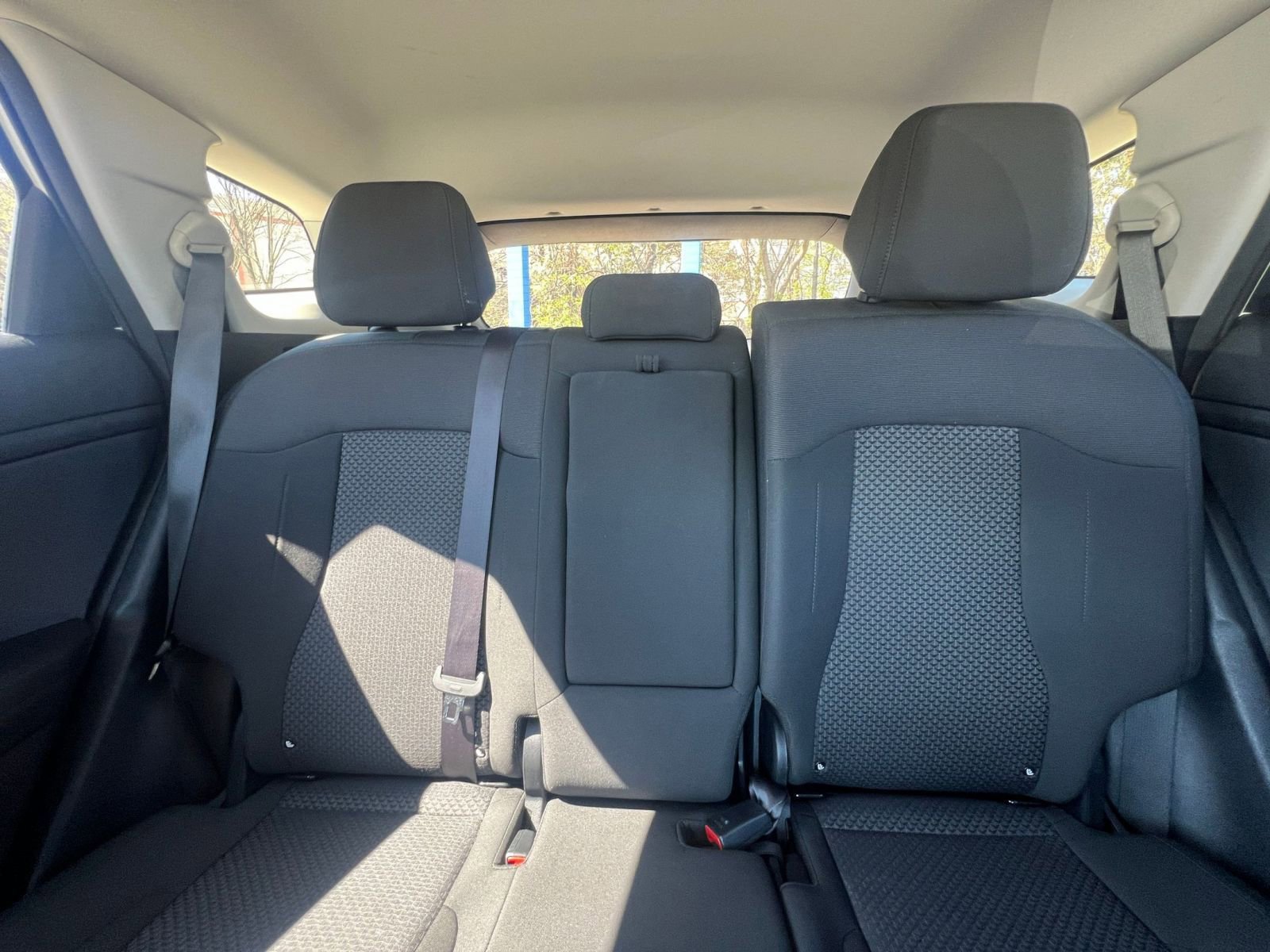 Used 2025 Kia Sportage LX image 37