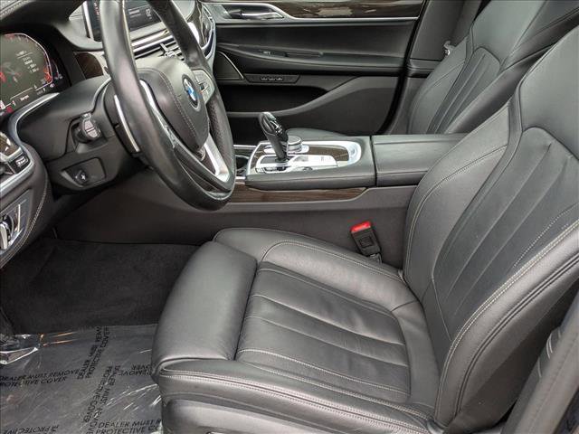 Used 2021 BMW 740i xDrive AWD/4WD image 17
