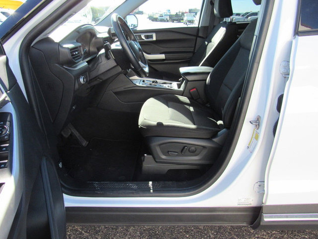 Used 2022 Ford Explorer XLT AWD/4WD image 26
