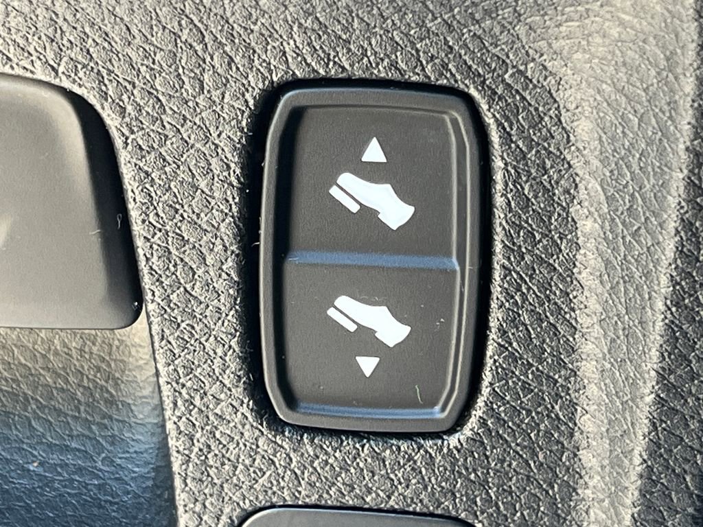 Used 2025 RAM 1500 Big Horn AWD/4WD image 44