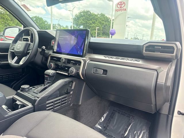 Used 2025 Toyota Tacoma TRD Off-Road image 19
