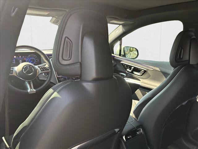 New 2026 Mercedes-Benz EQE 320 4MATIC SUV image 17