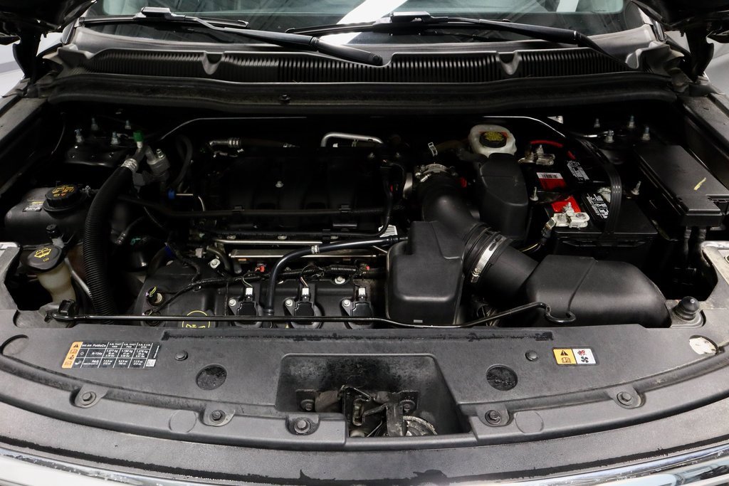 Certified 2019 Ford Explorer Limited w/ Class III Trailer Tow Package image 18